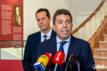 El presidente de la Generalitat, Carlos Mazón, en su primera visita oficial | Nando Verdú.