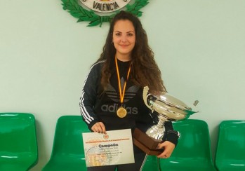La tiradora eldense Alicia Olivares, campeona territorial de armas neumáticas