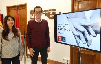 Alba García y Rubén Alfaro han anunciado esta noticia | Jesús Cruces.