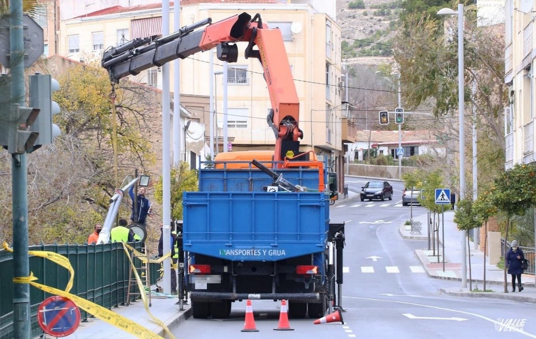 Proyectan una inversión de 4,3 millones de euros para cambiar la iluminación de Elda en 2021 Proyectan una inversión de 4,3 millones de euros para cambiar la iluminación de Elda en 2021