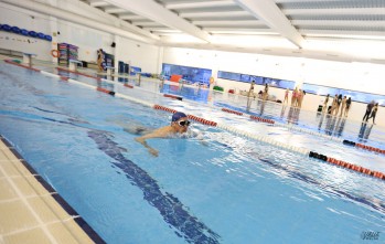 La piscina cubierta abrirá el próximo martes día 8.