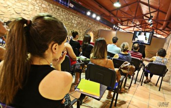 Los profesores de La Foia y Reyes Católicos han recibido formación esta mañana | Jesús Cruces.