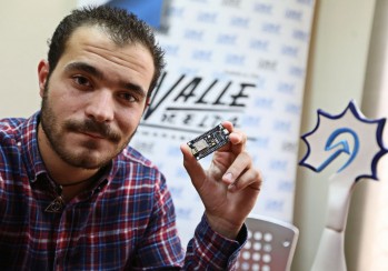 Conejero ha creado microchips con múltiples utilidades | Jesús Cruces.