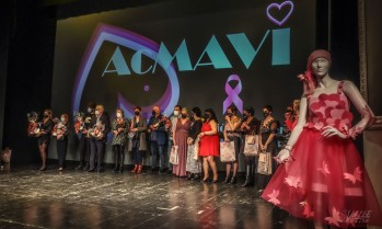 Imagen de la gala de presentación del calendario de 2022 de AcMAVI| J.C.