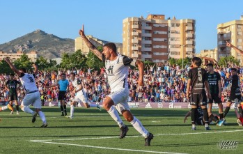 Ivan Forte dio al Eldense el cuarto ascenso en 16 años | J. C