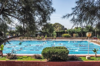 Imagen reciente de una de las piscinas de San Crispín | Jesús Cruces.