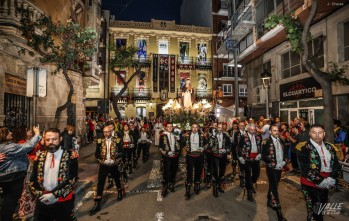 San Antón estuvo arropado por miles de festeros.