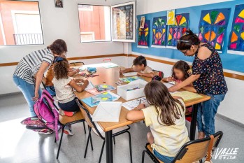 Se necesitan voluntarios en el área de pedagogía | Nando Verdú. 