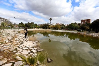 El lago se está vaciando poco a poco | Jesús Cruces.