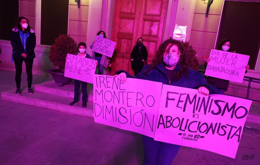 Un 8M muy diferente en Elda y Petrer Un 8M muy diferente en Elda y Petrer