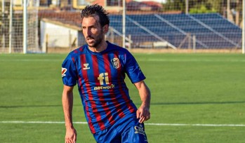 Los azulgranas no han podido llevarse la victoria ante el Tenerife | Twitter CD Eldense. 
